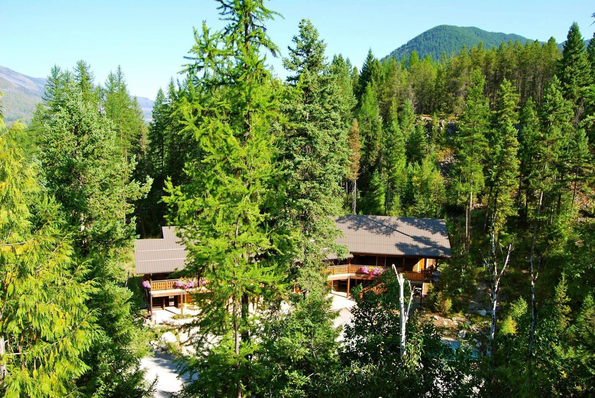 Glacier Guides Lodge West Glacier Exterior photo